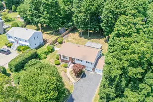 259 Burr Rd, East Northport, NY 11731 - Photo 30
