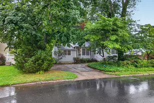 12 W Haven Dr, East Northport, NY 11731 - Photo 4