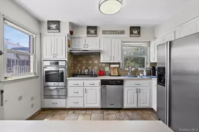 3132 Ampere Avenue, Bronx, NY 10465 - Photo 12