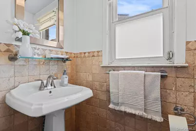 3132 Ampere Avenue, Bronx, NY 10465 - Photo 8