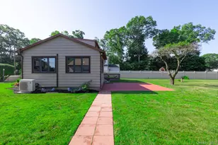 16 Ormond Pl, Shirley, NY 11967 - Photo 28
