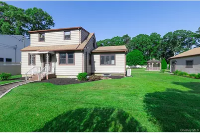 16 Ormond Place, Shirley, NY 11967 - Photo 4