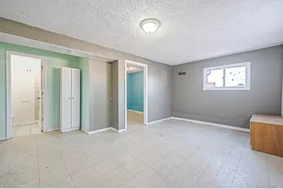 105 Ames Street, Brentwood, NY 11717 - Photo 30