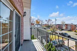 38 Sintsink Dr W, Port Washington, NY 11050 - Photo 14