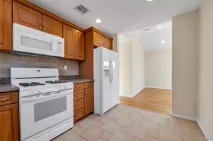 38 Sintsink Dr W, Port Washington, NY 11050 - Photo 6