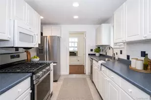 177 Terrace St, Bronx, NY 10464 - Photo 6