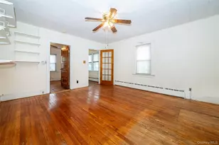 485 Minnieford Ave, Bronx, NY 10464 - Photo 8