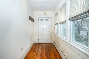 485 Minnieford Ave, Bronx, NY 10464 - Photo 2