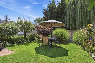 1415 Reed Place, Bronx, NY 10465 - Photo 18