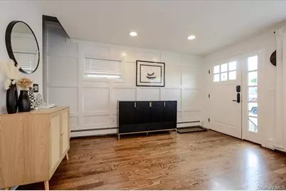 618 E Walnut Street, Long Beach, NY 11561 - Photo 2
