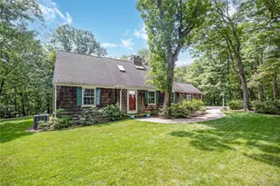 8 Arosa Ct, Greenlawn, NY 11740 - Photo 4
