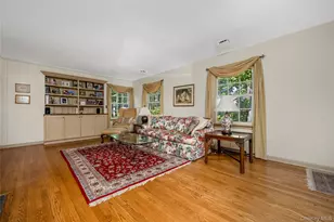 8 Arosa Ct, Greenlawn, NY 11740 - Photo 6