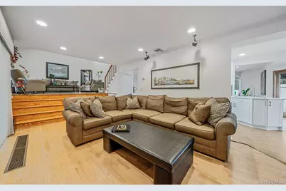2 Sagamore Way N, Jericho, NY 11753 - Photo 14