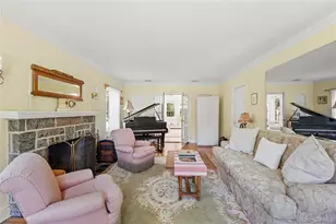 75 Bulson Rd, Rockville Centre, NY 11570 - Photo 4