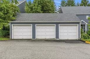 1404 Scarborough Dr, Brewster, NY 10509 - Photo 36