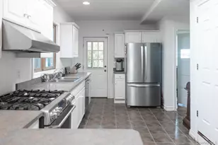 32 Lake Ave, Hillburn, NY 10931 - Photo 8