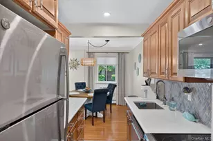 263 River Ave, Patchogue, NY 11772 - Photo 10