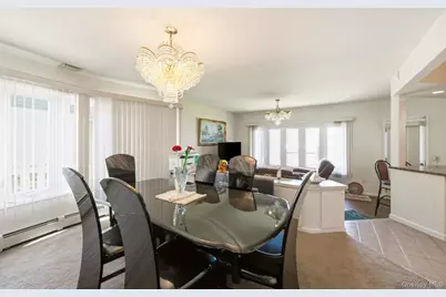 212 Shore Road, Lindenhurst, NY 11757 - Photo 12