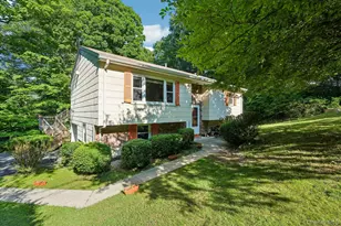 37 Nursery Rd, Tuxedo Park, NY 10987 - Photo 2