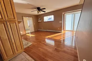37 Spray Ln, Hicksville, NY 11801 - Photo 6