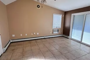 37 Spray Ln, Hicksville, NY 11801 - Photo 10
