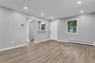 26 Woodland St, Ronkonkoma, NY 11779 - Photo 20