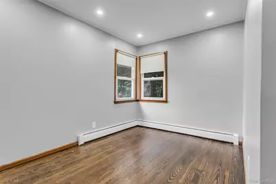 26 Woodland Street, Ronkonkoma, NY 11779 - Photo 18