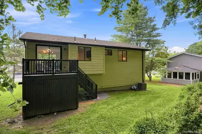107 Sutton Park Road, Poughkeepsie, NY 12603 - Photo 30
