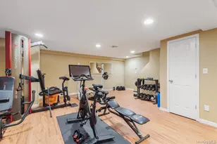 163-27 95th St, Howard Beach, NY 11414 - Photo 22