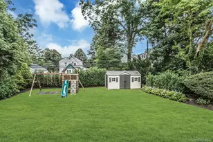 138 Brook St, Garden City, NY 11530 - Photo 36