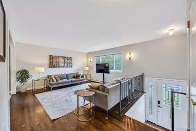 192 N 21st Street, Wheatley Heights, NY 11798 - Photo 4