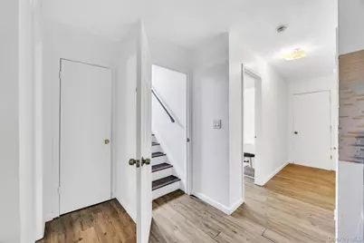 192 N 21st Street, Wheatley Heights, NY 11798 - Photo 34