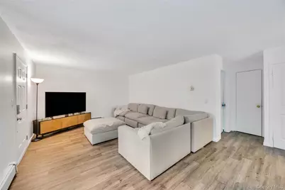 192 N 21st Street, Wheatley Heights, NY 11798 - Photo 26