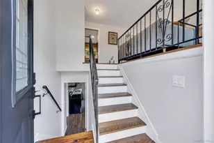 192 N 21st St, Wheatley Heights, NY 11798 - Photo 24