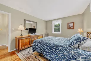 527 Milligan Ln, West Islip, NY 11795 - Photo 24