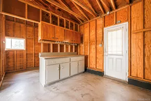 527 Milligan Ln, West Islip, NY 11795 - Photo 28