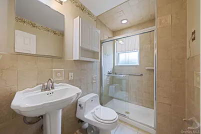 527 Milligan Lane, West Islip, NY 11795 - Photo 26