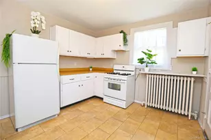 49 Corlies Ave, Poughkeepsie, NY 12601 - Photo 16