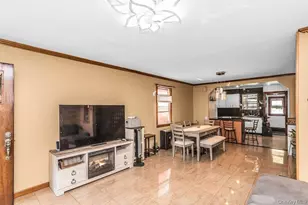 78-22 79th Pl, Glendale, NY 11385 - Photo 4