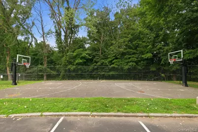 208 Harris Road #GB3, Bedford Hills, NY 10507 - Photo 16