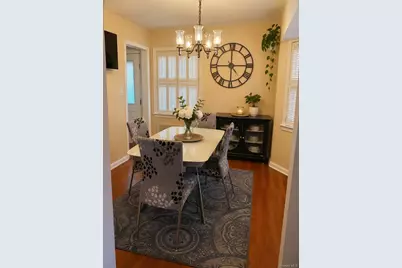 61 Gateway, Rockville Centre, NY 11570 - Photo 4