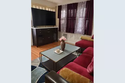 61 Gateway, Rockville Centre, NY 11570 - Photo 8