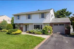 333 N Albany Ave, Massapequa, NY 11758 - Photo 2