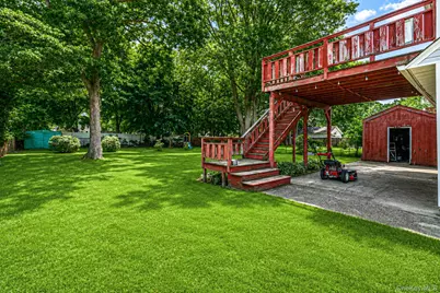 146 Dawn Drive, Centereach, NY 11720 - Photo 24