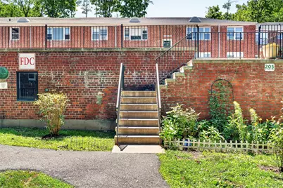 205 West Post Road #1N, White Plains, NY 10606 - Photo 4
