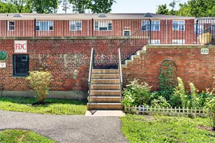 205 W Post Rd, White Plains, NY 10606 - Photo 4