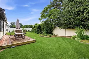 1440 Lincoln Blvd, Bay Shore, NY 11706 - Photo 32