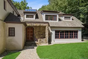 36 Spring St, Cold Spring Harbor, NY 11724 - Photo 6