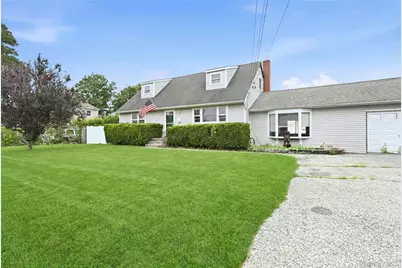 110 Oak Street, Deer Park, NY 11729 - Photo 2