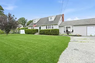 110 Oak St, Deer Park, NY 11729 - Photo 2